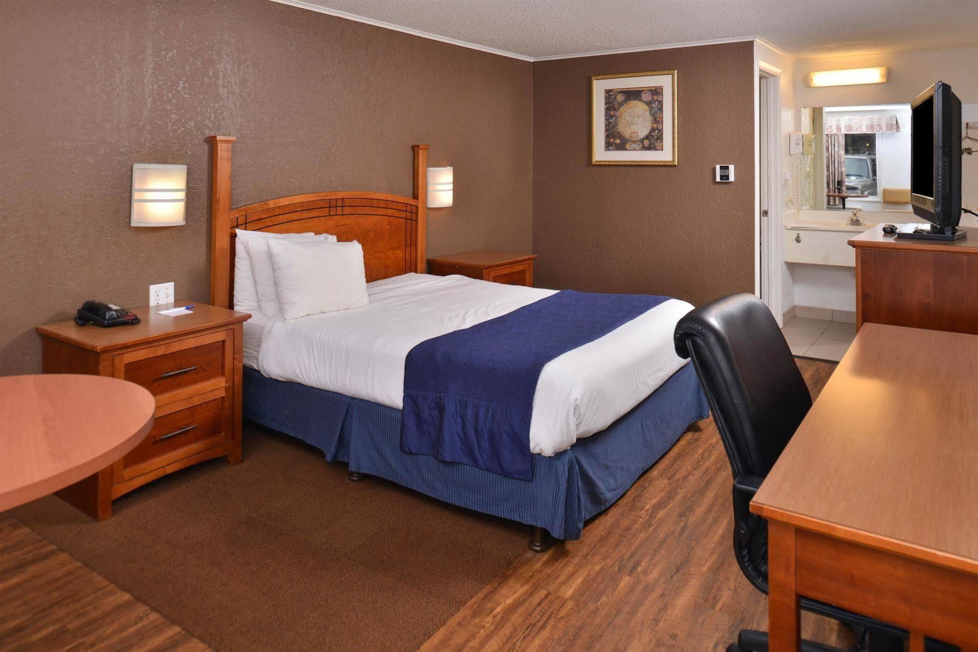 Americas Best Value Inn & Suites ג'קסון מראה חיצוני תמונה